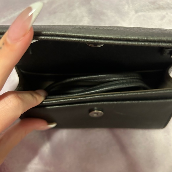 MATT & NAT MINI BLACK PURSE - Picture 4 of 5